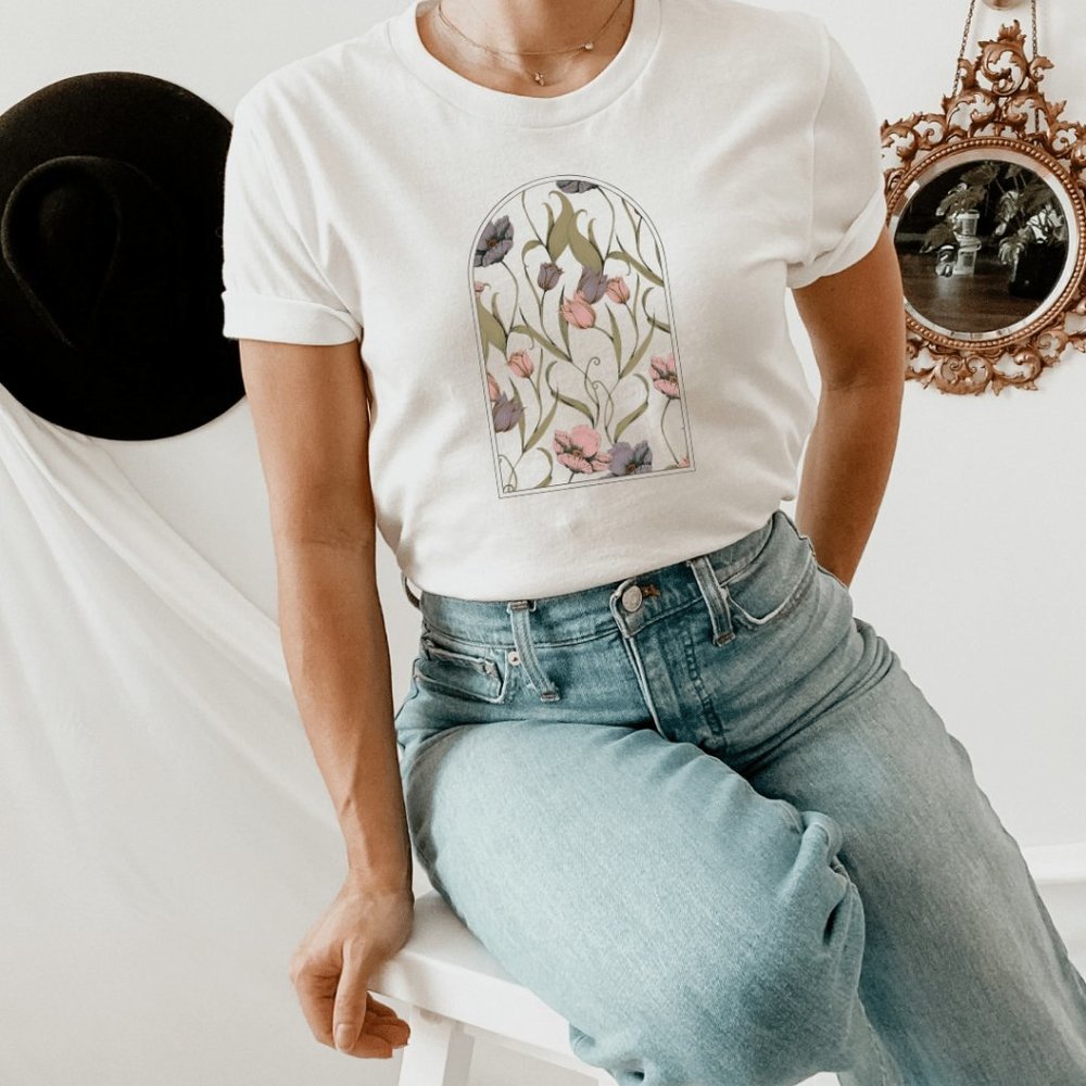 Floral beauty half circle oval graphic tee